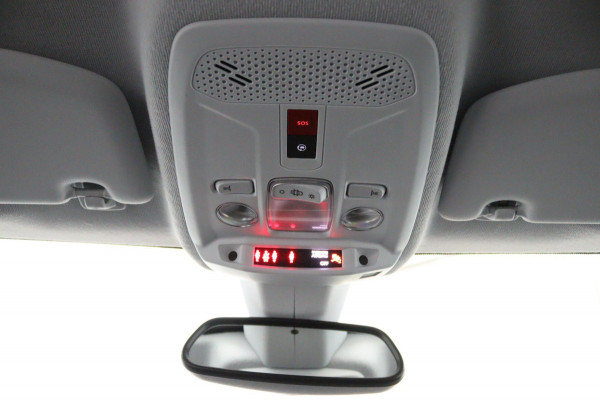 Opel CORSA-E Elegance 50 kWh*3FASE*CRUISE*ECC*NAVI*CARPLAY* Opel CORSA-E Elegance 50 kWh*3FASE*CRUISE*ECC*NAVI*CARPLAY*