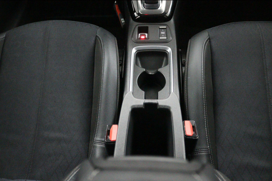 Opel CORSA-E Elegance 50 kWh*3FASE*CRUISE*ECC*NAVI*CARPLAY* Opel CORSA-E Elegance 50 kWh*3FASE*CRUISE*ECC*NAVI*CARPLAY*