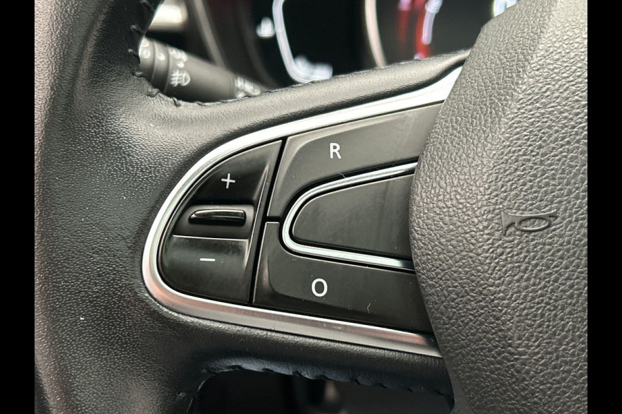 Renault Kadjar 1.2 TCe Intens Trekhaak Pano/dak Navigatie Origineel NL Renault Kadjar 1.2 TCe Intens Trekhaak Pano/dak Navigatie Origineel NL