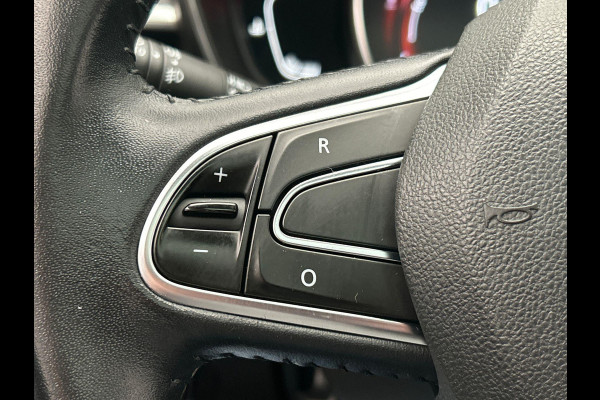 Renault Kadjar 1.2 TCe Intens Trekhaak Pano/dak Navigatie Origineel NL Renault Kadjar 1.2 TCe Intens Trekhaak Pano/dak Navigatie Origineel NL