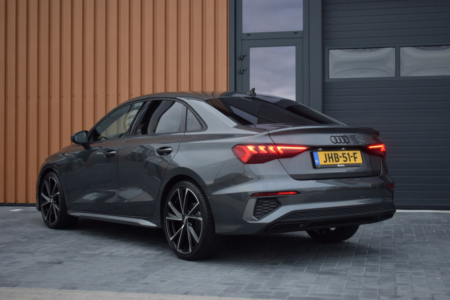 Audi A3 Limousine 35 TFSI 150pk S-tronic S-line | ACC | Carplay | Sfeer | LED | 19" Audi A3 Limousine 35 TFSI 150pk S-tronic S-line | ACC | Carplay | Sfeer | LED | 19"