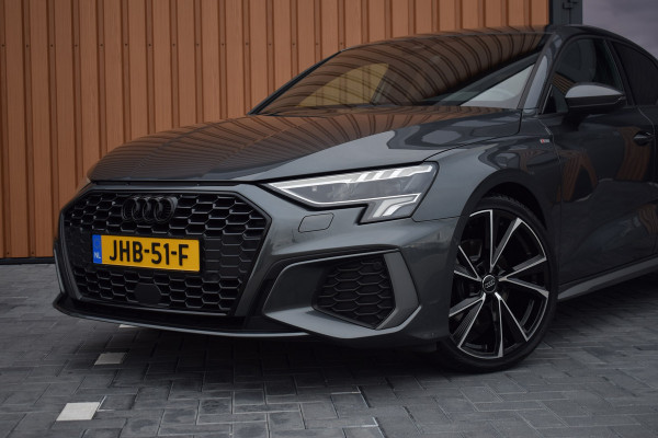 Audi A3 Limousine 35 TFSI 150pk S-tronic S-line | ACC | Carplay | Sfeer | LED | 19" Audi A3 Limousine 35 TFSI 150pk S-tronic S-line | ACC | Carplay | Sfeer | LED | 19"