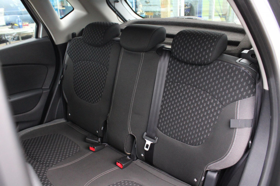 Renault Captur 0.9 TCe Intens | Trekhaak | Climate Control | Navigatie | Cruise Control | Camera | Renault Captur 0.9 TCe Intens | Trekhaak | Climate Control | Navigatie | Cruise Control | Camera |