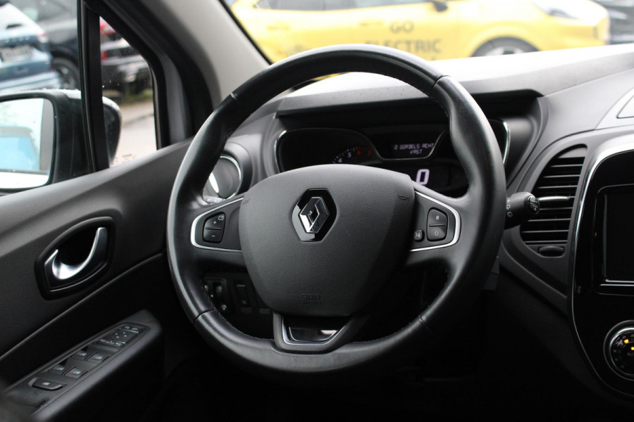 Renault Captur 0.9 TCe Intens | Trekhaak | Climate Control | Navigatie | Cruise Control | Camera | Renault Captur 0.9 TCe Intens | Trekhaak | Climate Control | Navigatie | Cruise Control | Camera |