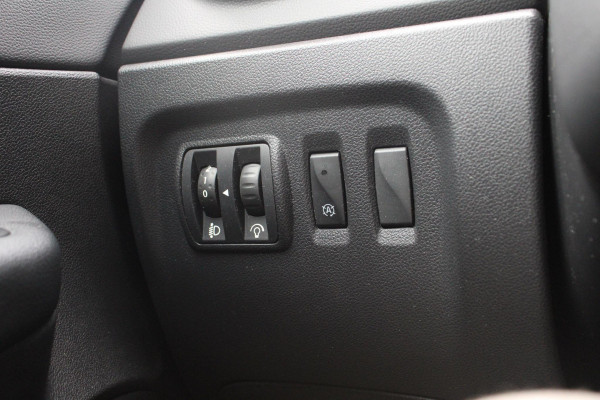 Renault Captur 0.9 TCe Intens | Trekhaak | Climate Control | Navigatie | Cruise Control | Camera | Renault Captur 0.9 TCe Intens | Trekhaak | Climate Control | Navigatie | Cruise Control | Camera |