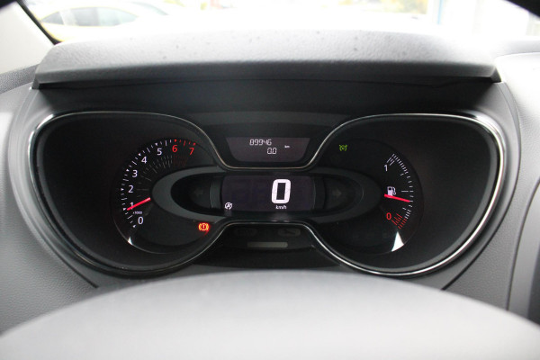 Renault Captur 0.9 TCe Intens | Trekhaak | Climate Control | Navigatie | Cruise Control | Camera | Renault Captur 0.9 TCe Intens | Trekhaak | Climate Control | Navigatie | Cruise Control | Camera |