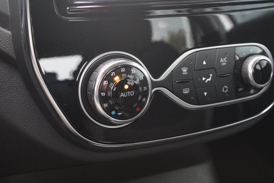 Renault Captur 0.9 TCe Intens | Trekhaak | Climate Control | Navigatie | Cruise Control | Camera | Renault Captur 0.9 TCe Intens | Trekhaak | Climate Control | Navigatie | Cruise Control | Camera |