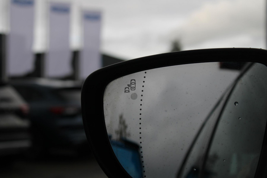 Renault Captur 0.9 TCe Intens | Trekhaak | Climate Control | Navigatie | Cruise Control | Camera | Renault Captur 0.9 TCe Intens | Trekhaak | Climate Control | Navigatie | Cruise Control | Camera |