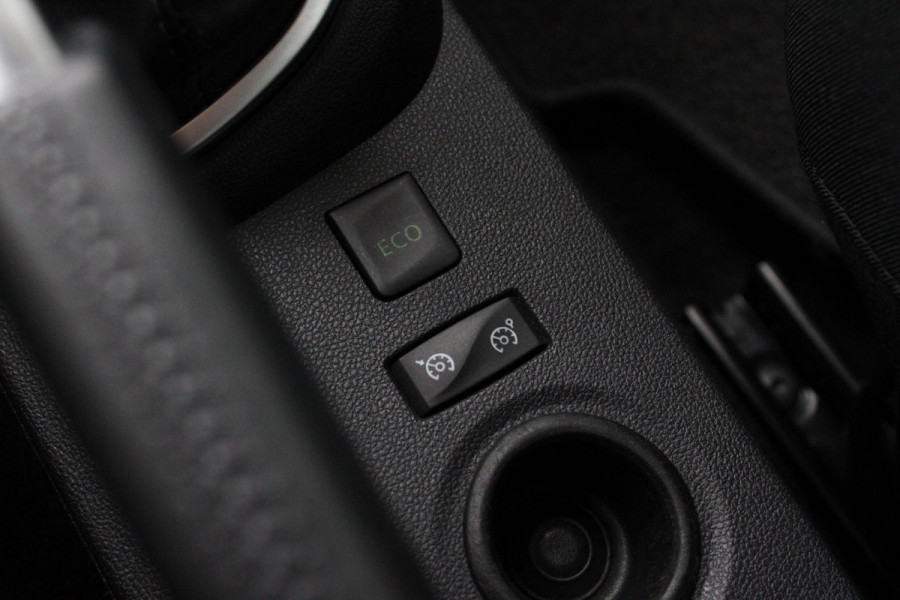 Renault Captur 0.9 TCe Intens | Trekhaak | Climate Control | Navigatie | Cruise Control | Camera | Renault Captur 0.9 TCe Intens | Trekhaak | Climate Control | Navigatie | Cruise Control | Camera |