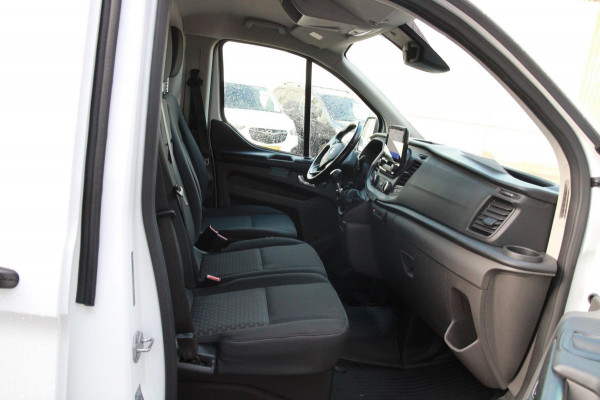 Ford Transit Custom 300 2.0 TDCI L2H1 Trend / Camera / Stoel verwarming / Sync 3 Ford Transit Custom 300 2.0 TDCI L2H1 Trend / Camera / Stoel verwarming / Sync 3