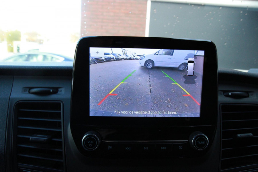 Ford Transit Custom 300 2.0 TDCI L2H1 Trend / Camera / Stoel verwarming / Sync 3 Ford Transit Custom 300 2.0 TDCI L2H1 Trend / Camera / Stoel verwarming / Sync 3