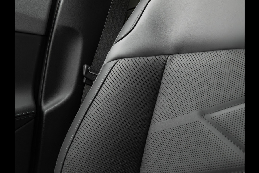 BMW i5 eDrive40 M-Sport - Onderstel Prof - Driving Ass Plus - Comfortstoelen BMW i5 eDrive40 M-Sport - Onderstel Prof - Driving Ass Plus - Comfortstoelen
