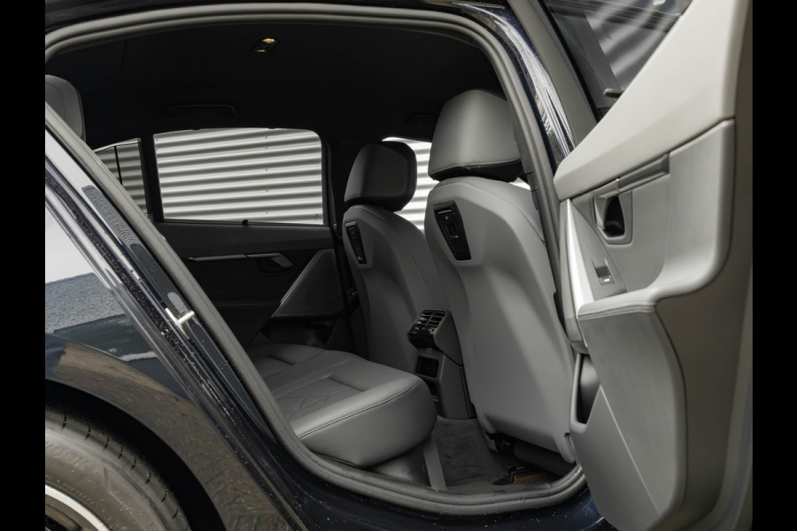 BMW i5 eDrive40 M-Sport - Onderstel Prof - Driving Ass Plus - Comfortstoelen BMW i5 eDrive40 M-Sport - Onderstel Prof - Driving Ass Plus - Comfortstoelen