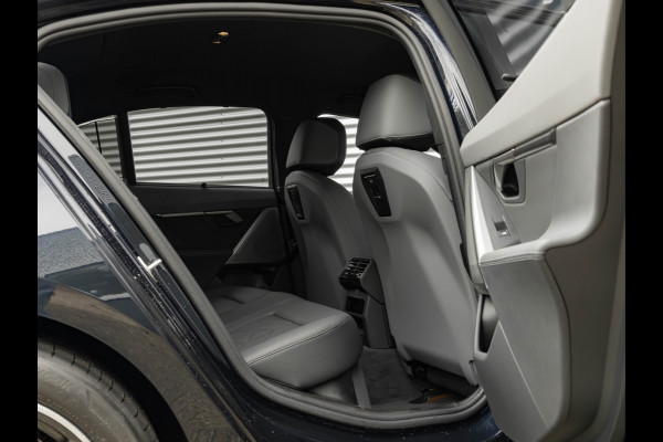 BMW i5 eDrive40 M-Sport - Onderstel Prof - Driving Ass Plus - Comfortstoelen BMW i5 eDrive40 M-Sport - Onderstel Prof - Driving Ass Plus - Comfortstoelen