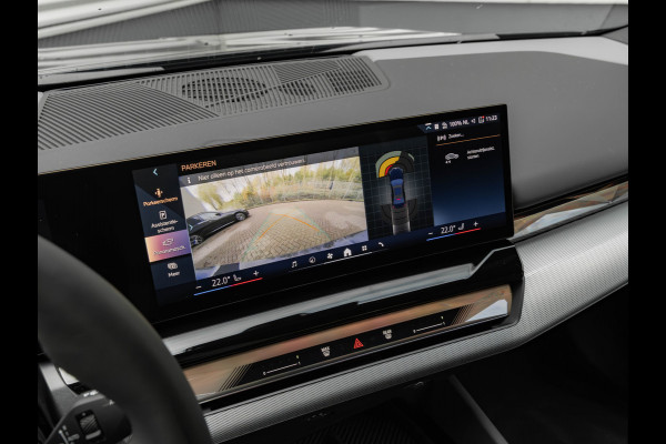 BMW i5 eDrive40 M-Sport - Onderstel Prof - Driving Ass Plus - Comfortstoelen BMW i5 eDrive40 M-Sport - Onderstel Prof - Driving Ass Plus - Comfortstoelen