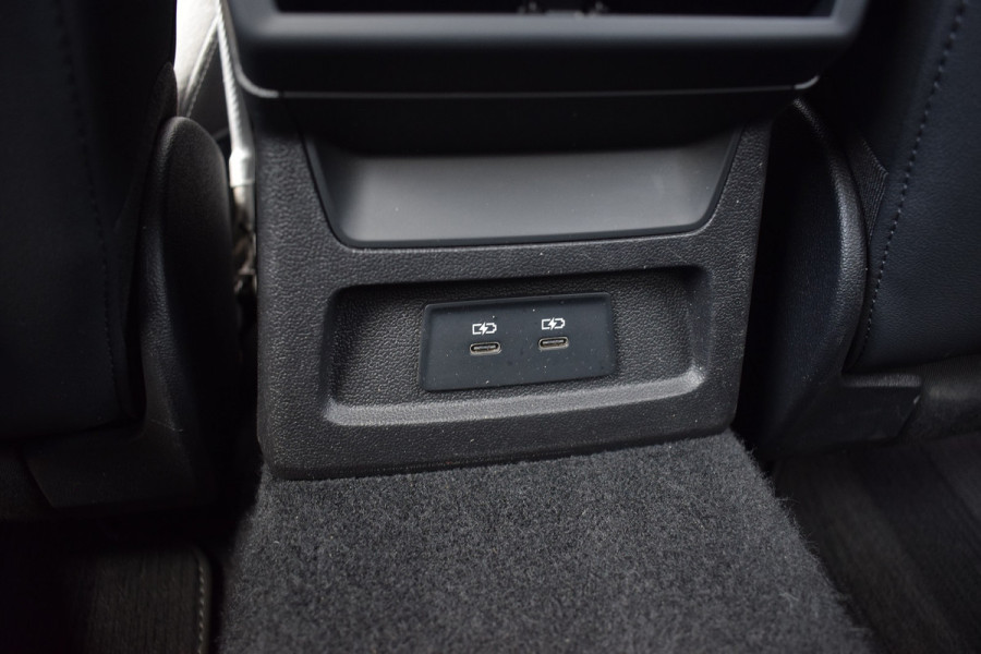 Audi A3 Limousine 35 TFSI 150pk S-tronic S-line | ACC | Carplay | Sfeer | LED | 19" Audi A3 Limousine 35 TFSI 150pk S-tronic S-line | ACC | Carplay | Sfeer | LED | 19"