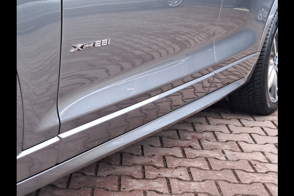 BMW X3 xDrive28i High Executive xLine Edition M Sport | Automaat | Trekhaak | Pano | Stoelverwarming | Leder |