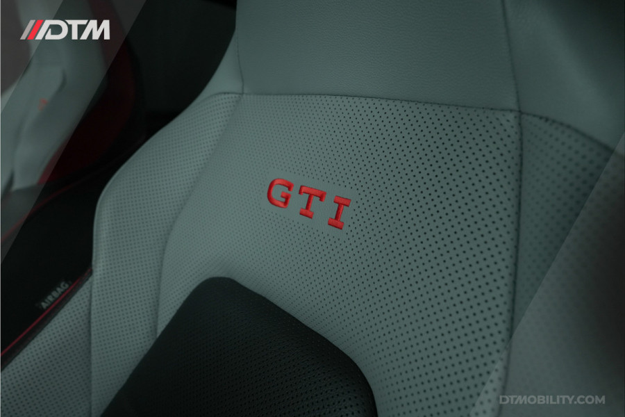 Volkswagen Golf 2.0TSi GTI Clubsport | Panoramadak | H/K | Leder | Nürburgring Special Volkswagen Golf 2.0TSi GTI Clubsport | Panoramadak | H/K | Leder | Nürburgring Special