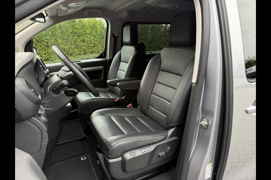 Peugeot e-Traveller 75 kWh Business VIP / PRIJS INCL BTW /**7.401 KM**/ FULL ELECTRIC / 6-PERSOONS / 2x SCHUIFDEUR / LEDER / MASSAGE...... Peugeot e-Traveller 75 kWh Business VIP / PRIJS INCL BTW /**7.401 KM**/ FULL ELECTRIC / 6-PERSOONS / 2x SCHUIFDEUR / LEDER / MASSAGE......