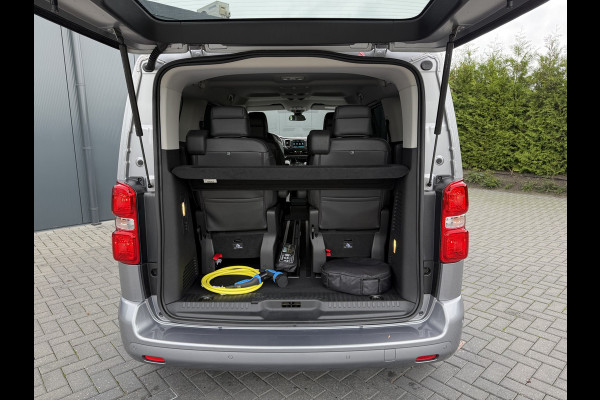 Peugeot e-Traveller 75 kWh Business VIP / PRIJS INCL BTW /**7.401 KM**/ FULL ELECTRIC / 6-PERSOONS / 2x SCHUIFDEUR / LEDER / MASSAGE...... Peugeot e-Traveller 75 kWh Business VIP / PRIJS INCL BTW /**7.401 KM**/ FULL ELECTRIC / 6-PERSOONS / 2x SCHUIFDEUR / LEDER / MASSAGE......