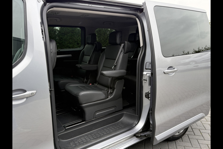 Peugeot e-Traveller 75 kWh Business VIP / PRIJS INCL BTW /**7.401 KM**/ FULL ELECTRIC / 6-PERSOONS / 2x SCHUIFDEUR / LEDER / MASSAGE...... Peugeot e-Traveller 75 kWh Business VIP / PRIJS INCL BTW /**7.401 KM**/ FULL ELECTRIC / 6-PERSOONS / 2x SCHUIFDEUR / LEDER / MASSAGE......