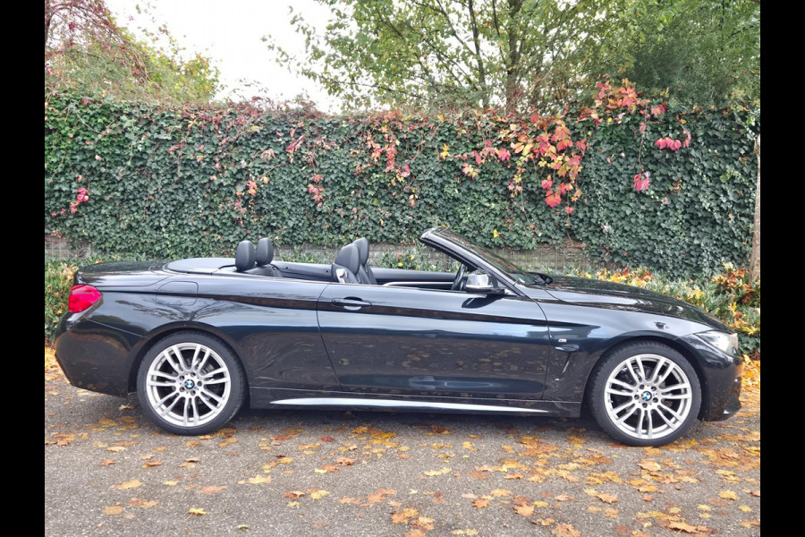 BMW 4 Serie Cabrio 420i M Sport High Executive Cabrio Dig. Dash Apple CarPlay Elek.Stoelen Nbt Evo GR Navi Leder Zwart NAP BMW 4 Serie Cabrio 420i M Sport High Executive Cabrio Dig. Dash Apple CarPlay Elek.Stoelen Nbt Evo GR Navi Leder Zwart NAP