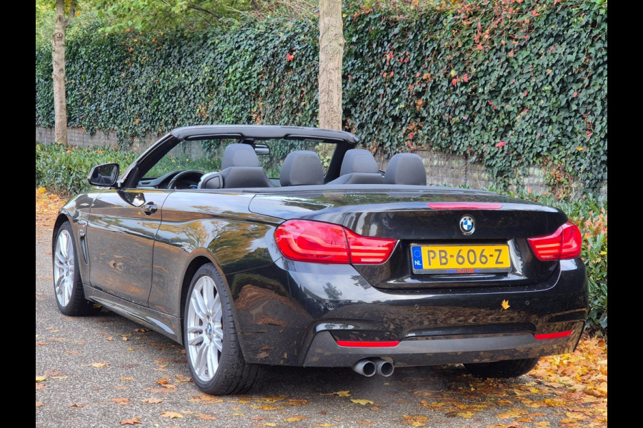 BMW 4 Serie Cabrio 420i M Sport High Executive Cabrio Dig. Dash Apple CarPlay Elek.Stoelen Nbt Evo GR Navi Leder Zwart NAP BMW 4 Serie Cabrio 420i M Sport High Executive Cabrio Dig. Dash Apple CarPlay Elek.Stoelen Nbt Evo GR Navi Leder Zwart NAP