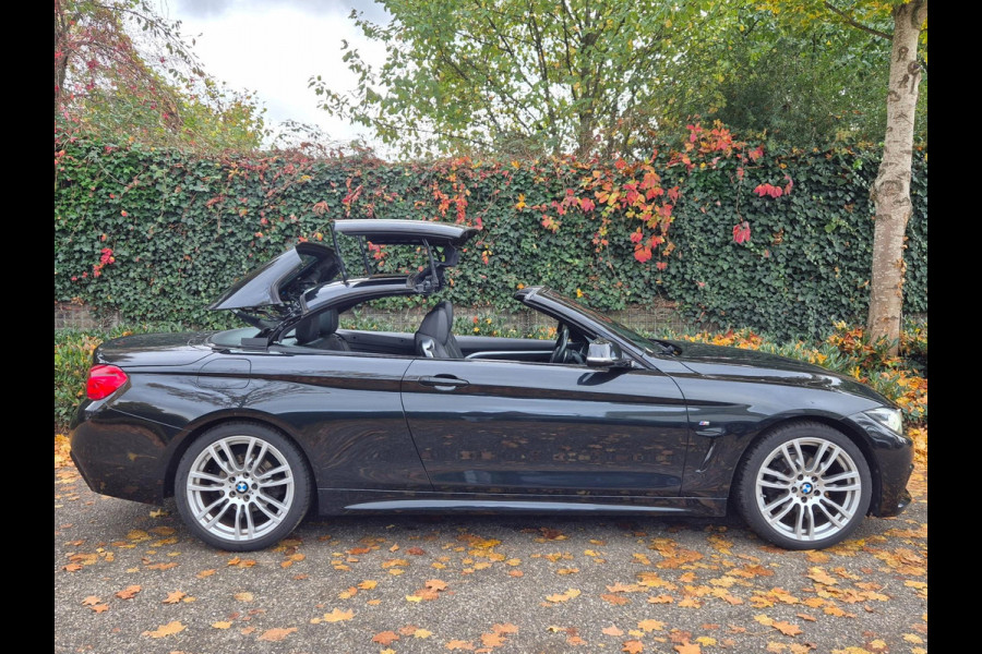BMW 4 Serie Cabrio 420i M Sport High Executive Cabrio Dig. Dash Apple CarPlay Elek.Stoelen Nbt Evo GR Navi Leder Zwart NAP BMW 4 Serie Cabrio 420i M Sport High Executive Cabrio Dig. Dash Apple CarPlay Elek.Stoelen Nbt Evo GR Navi Leder Zwart NAP