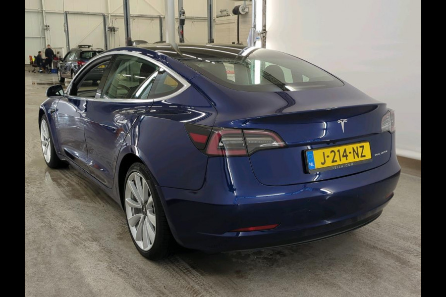 Tesla Model 3 Long Range AWD 75 kWh Dual Motor 92% SOH Autopilot Tesla Model 3 Long Range AWD 75 kWh Dual Motor 92% SOH Autopilot
