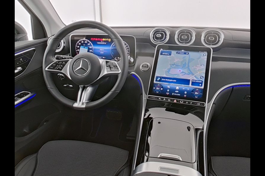 Mercedes-Benz GLC 300 e 4MATIC Plug-In Hybride Trekhaak | Sfeerverlichting | 19 Inch Velgen | Stuur en Stoelverwarming | Memory Voorstoelen. Inclusief 24 maanden MB Certified garantie voor Europa. Mercedes-Benz GLC 300 e 4MATIC Plug-In Hybride Trekhaak | Sfeerverlichting | 19 Inch Velgen | Stuur en Stoelverwarming | Memory Voorstoelen. Inclusief 24 maanden MB Certified garantie voor Europa.