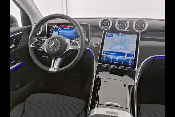 Mercedes-Benz GLC 300 e 4MATIC Plug-In Hybride Trekhaak | Sfeerverlichting | 19 Inch Velgen | Stuur en Stoelverwarming | Memory Voorstoelen. Inclusief 24 maanden MB Certified garantie voor Europa. Mercedes-Benz GLC 300 e 4MATIC Plug-In Hybride Trekhaak | Sfeerverlichting | 19 Inch Velgen | Stuur en Stoelverwarming | Memory Voorstoelen. Inclusief 24 maanden MB Certified garantie voor Europa.