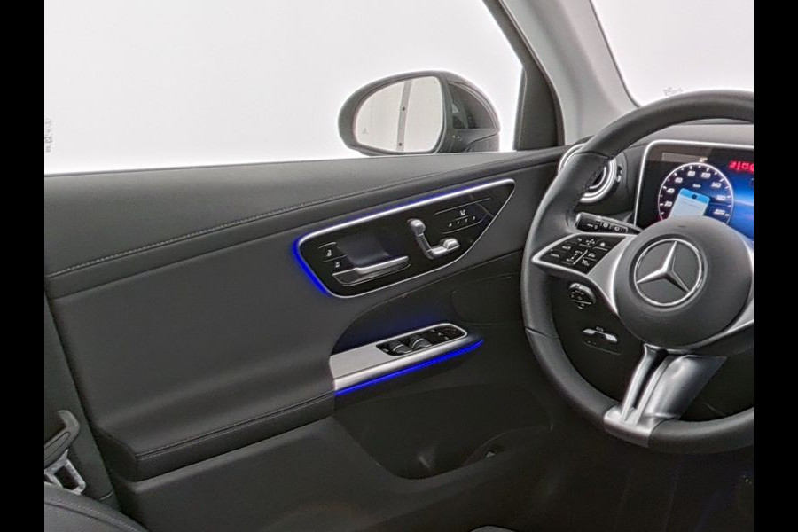 Mercedes-Benz GLC 300 e 4MATIC Plug-In Hybride Trekhaak | Sfeerverlichting | 19 Inch Velgen | Stuur en Stoelverwarming | Memory Voorstoelen. Inclusief 24 maanden MB Certified garantie voor Europa. Mercedes-Benz GLC 300 e 4MATIC Plug-In Hybride Trekhaak | Sfeerverlichting | 19 Inch Velgen | Stuur en Stoelverwarming | Memory Voorstoelen. Inclusief 24 maanden MB Certified garantie voor Europa.