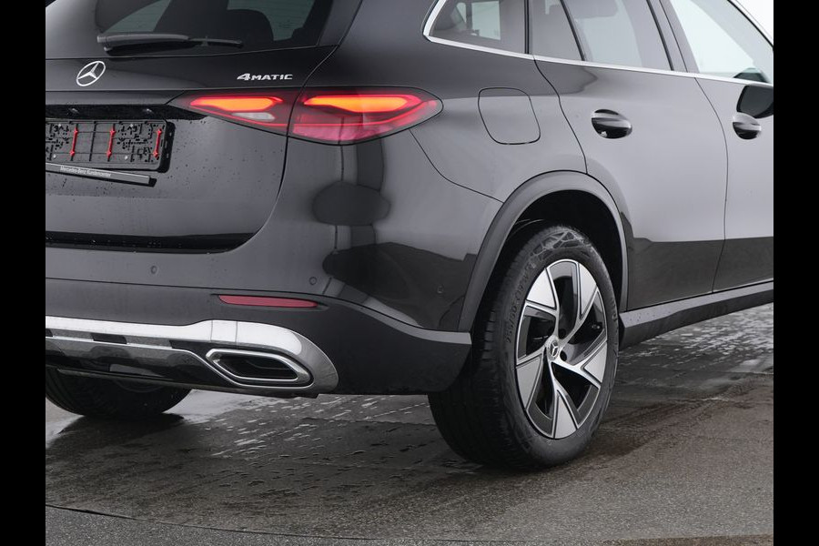 Mercedes-Benz GLC 300 e 4MATIC Plug-In Hybride Trekhaak | Sfeerverlichting | 19 Inch Velgen | Stuur en Stoelverwarming | Memory Voorstoelen. Inclusief 24 maanden MB Certified garantie voor Europa. Mercedes-Benz GLC 300 e 4MATIC Plug-In Hybride Trekhaak | Sfeerverlichting | 19 Inch Velgen | Stuur en Stoelverwarming | Memory Voorstoelen. Inclusief 24 maanden MB Certified garantie voor Europa.