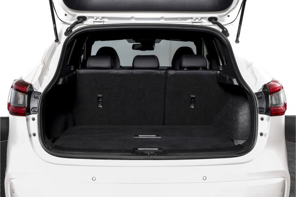 Nissan QASHQAI 1.3 DIG-T Tekna + 160 PK - Automaat | Pano | Adapt. Cruise | Stoel-+Voorruitverw. | Elek. Stoel | PDC | 360 Camera | NAV + App. Connect | ECC | Bose | LM 19" | Trekhaak | Nissan QASHQAI 1.3 DIG-T Tekna + 160 PK - Automaat | Pano | Adapt. Cruise | Stoel-+Voorruitverw. | Elek. Stoel | PDC | 360 Camera | NAV + App. Connect | ECC | Bose | LM 19" | Trekhaak |