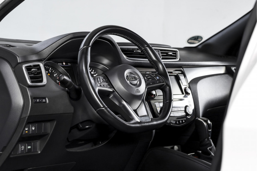 Nissan QASHQAI 1.3 DIG-T Tekna + 160 PK - Automaat | Pano | Adapt. Cruise | Stoel-+Voorruitverw. | Elek. Stoel | PDC | 360 Camera | NAV + App. Connect | ECC | Bose | LM 19" | Trekhaak | Nissan QASHQAI 1.3 DIG-T Tekna + 160 PK - Automaat | Pano | Adapt. Cruise | Stoel-+Voorruitverw. | Elek. Stoel | PDC | 360 Camera | NAV + App. Connect | ECC | Bose | LM 19" | Trekhaak |