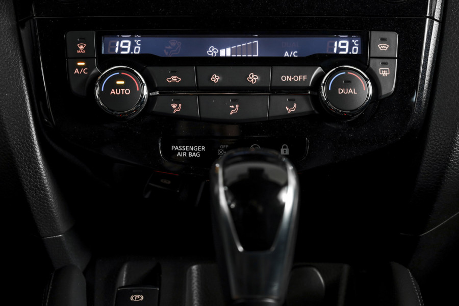 Nissan QASHQAI 1.3 DIG-T Tekna + 160 PK - Automaat | Pano | Adapt. Cruise | Stoel-+Voorruitverw. | Elek. Stoel | PDC | 360 Camera | NAV + App. Connect | ECC | Bose | LM 19" | Trekhaak | Nissan QASHQAI 1.3 DIG-T Tekna + 160 PK - Automaat | Pano | Adapt. Cruise | Stoel-+Voorruitverw. | Elek. Stoel | PDC | 360 Camera | NAV + App. Connect | ECC | Bose | LM 19" | Trekhaak |