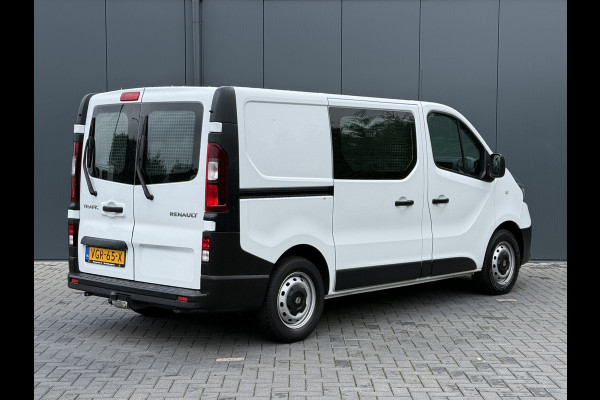 Renault Trafic 2.0 dCi 145 PK AUTOMAAT / L1H1 / 2x SCHUIFDEUR / TREKHAAK / AIRCO / CRUISE / 3-ZITS / LED Renault Trafic 2.0 dCi 145 PK AUTOMAAT / L1H1 / 2x SCHUIFDEUR / TREKHAAK / AIRCO / CRUISE / 3-ZITS / LED