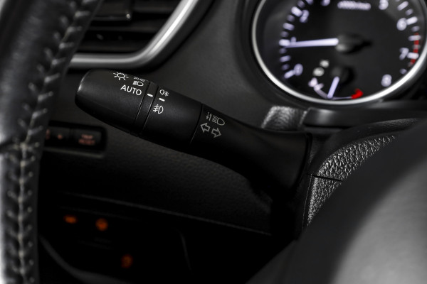 Nissan QASHQAI 1.3 DIG-T Tekna + 140 PK | Pano | Adapt. Cruise | Stoel-+Voorruitverw. | PDC | 360 Camera | NAV + App. Connect | ECC | Bose | LM 19" |