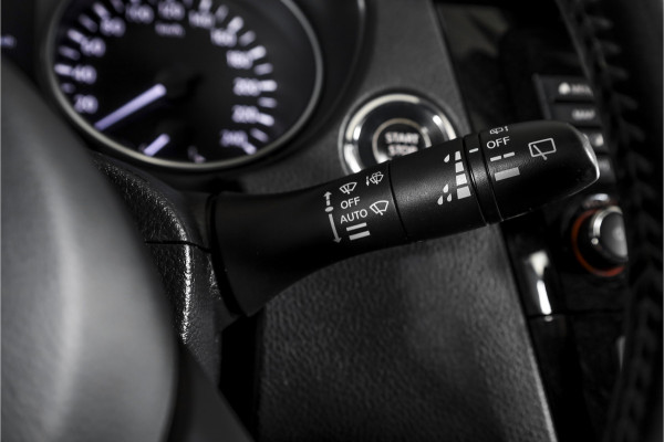 Nissan QASHQAI 1.3 DIG-T Tekna + 140 PK | Pano | Adapt. Cruise | Stoel-+Voorruitverw. | PDC | 360 Camera | NAV + App. Connect | ECC | Bose | LM 19" |