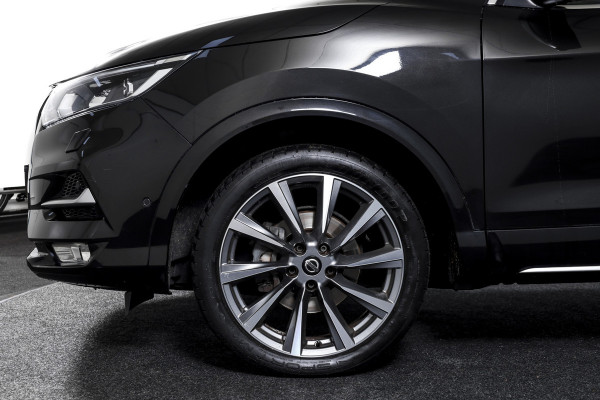 Nissan QASHQAI 1.3 DIG-T Tekna + 140 PK | Pano | Adapt. Cruise | Stoel-+Voorruitverw. | PDC | 360 Camera | NAV + App. Connect | ECC | Bose | LM 19" |