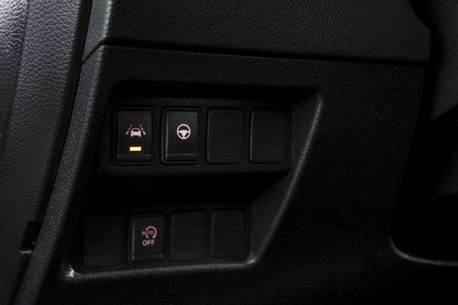 Nissan QASHQAI 1.3 DIG-T Tekna + 140 PK | Pano | Adapt. Cruise | Stoel-+Voorruitverw. | PDC | 360 Camera | NAV + App. Connect | ECC | Bose | LM 19" |