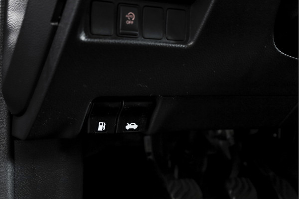 Nissan QASHQAI 1.3 DIG-T Tekna + 140 PK | Pano | Adapt. Cruise | Stoel-+Voorruitverw. | PDC | 360 Camera | NAV + App. Connect | ECC | Bose | LM 19" |