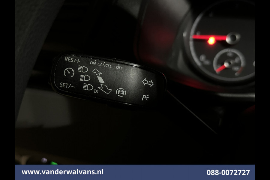 Volkswagen Transporter 2.0 TDI L1H1 Euro6 Airco | Camera | Cruisecontrol | Trekhaak | Sidebars Parkeersensoren Volkswagen Transporter 2.0 TDI L1H1 Euro6 Airco | Camera | Cruisecontrol | Trekhaak | Sidebars Parkeersensoren