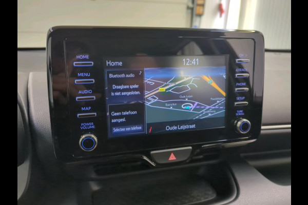 Toyota Yaris 1.5 Hybrid Active Navigatie Apple Carplay/Android Auto Camera Adaptive Cruise Control  Climate Control Toyota Yaris 1.5 Hybrid Active Navigatie Apple Carplay/Android Auto Camera Adaptive Cruise Control  Climate Control