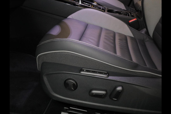 Volkswagen Golf 1.5 eHybrid GTE 272 pk Automaat (DSG) | Sportpakket | Panoramadak | Lederen bekleding | Elektr. trekhaak | Parkeersensoren | Blackstyle | Stoelverwarming |