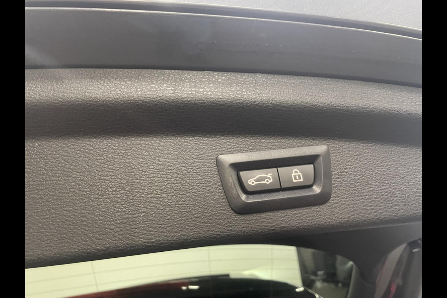 BMW X2 xDrive25e High Executive Sportline Panoramadak Groot Navi carplay/android Sportstoelen stoelverwarming parkeersensoren Voor+Achter Donkere hemel