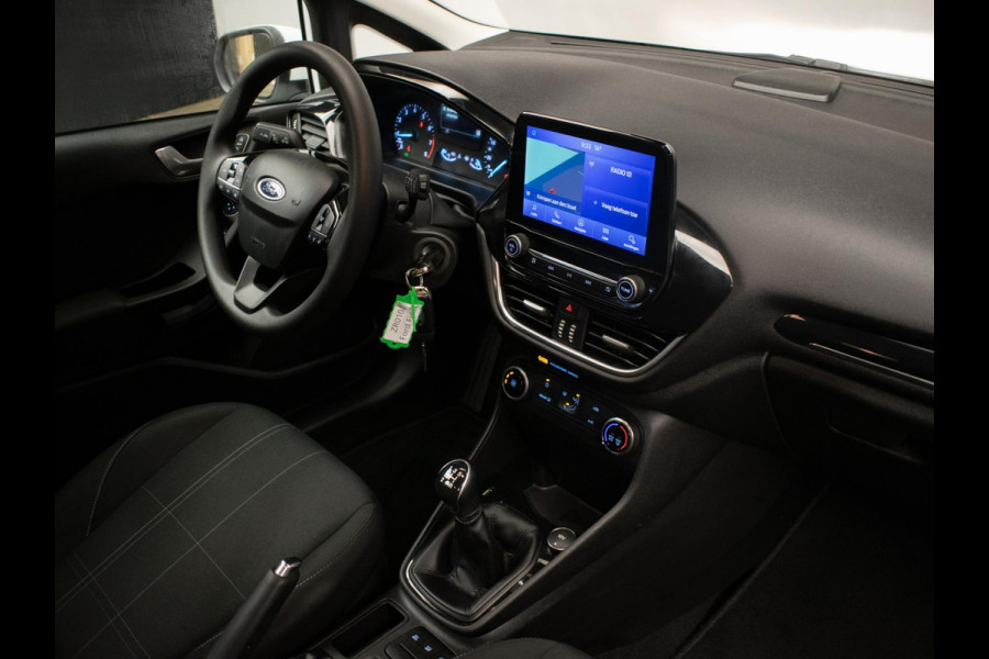Ford Fiesta 1.1 Sport (APPLE CARPLAY,NAVI,CRUISE,LED,BLACK&WHITE EDITION,ELEKTRISCH PAKKET,SPORTSTOELEN,NETTE STAAT) Ford Fiesta 1.1 Sport (APPLE CARPLAY,NAVI,CRUISE,LED,BLACK&WHITE EDITION,ELEKTRISCH PAKKET,SPORTSTOELEN,NETTE STAAT)