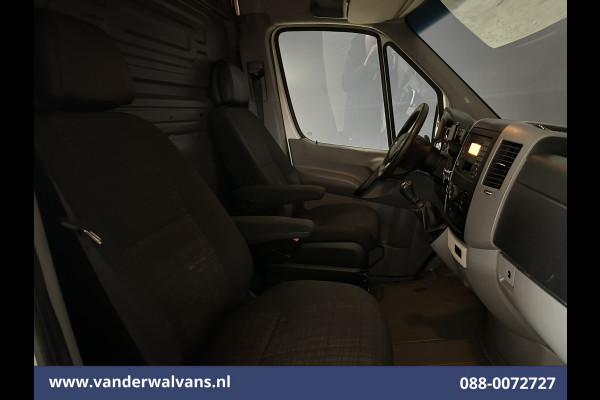 Mercedes-Benz Sprinter 316 CDI 163pk L2H2 Euro6 Airco | Navigatie | 2800kg Trekhaak | Cruisecontrol Parkeersensoren