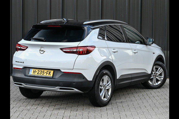 Opel Grandland X 1.2 TURBO BUSINESS EXECUTIVE | AUTOMAAT | LED | BLUETOOTH | CRUISECONTROL | EL. ACHTERKLEP | GOED ONDERHOUDEN