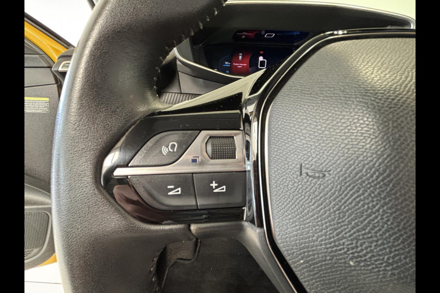 Peugeot 208 1.2 PureTech Allure Pack Navigatie | Achteruitrijcamera | Cruise Control